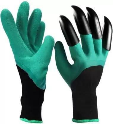“Dig Smarter, Not Harder – Waterproof Claw Gloves